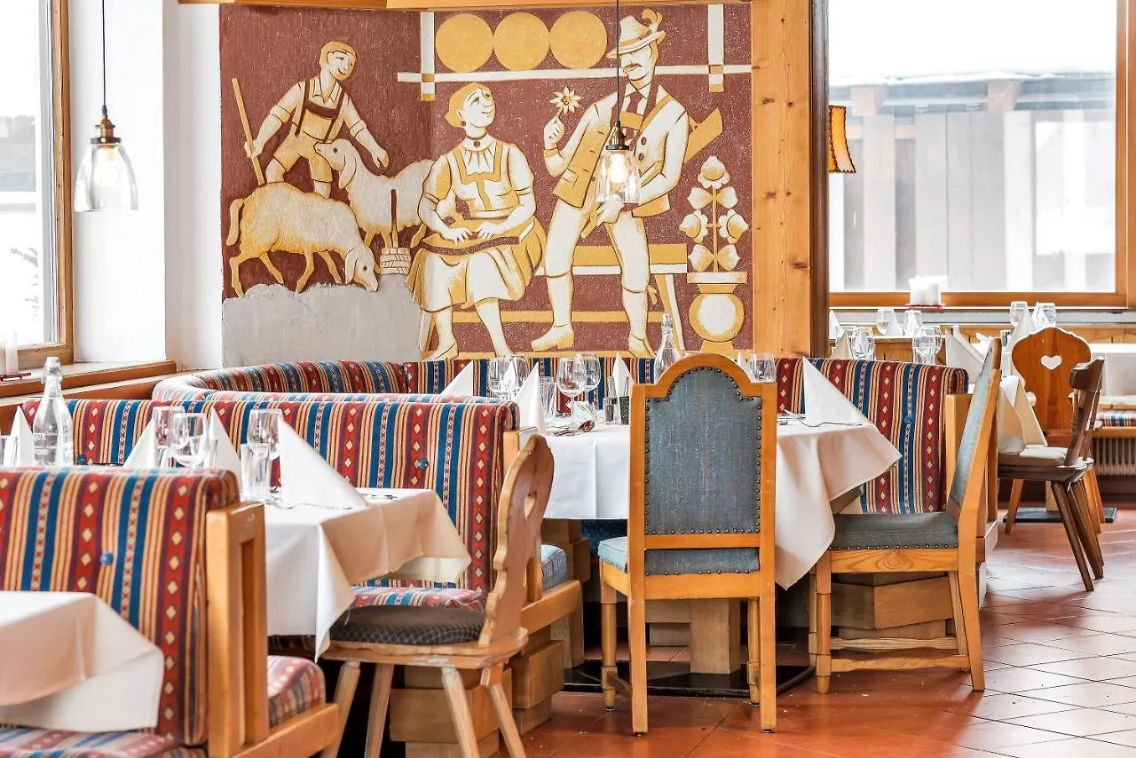 Hotel Pinzgauerhof Ski & Bike - Inclusive Evening Dinner Saalbach-Hinterglemm 3*,  Østrig
