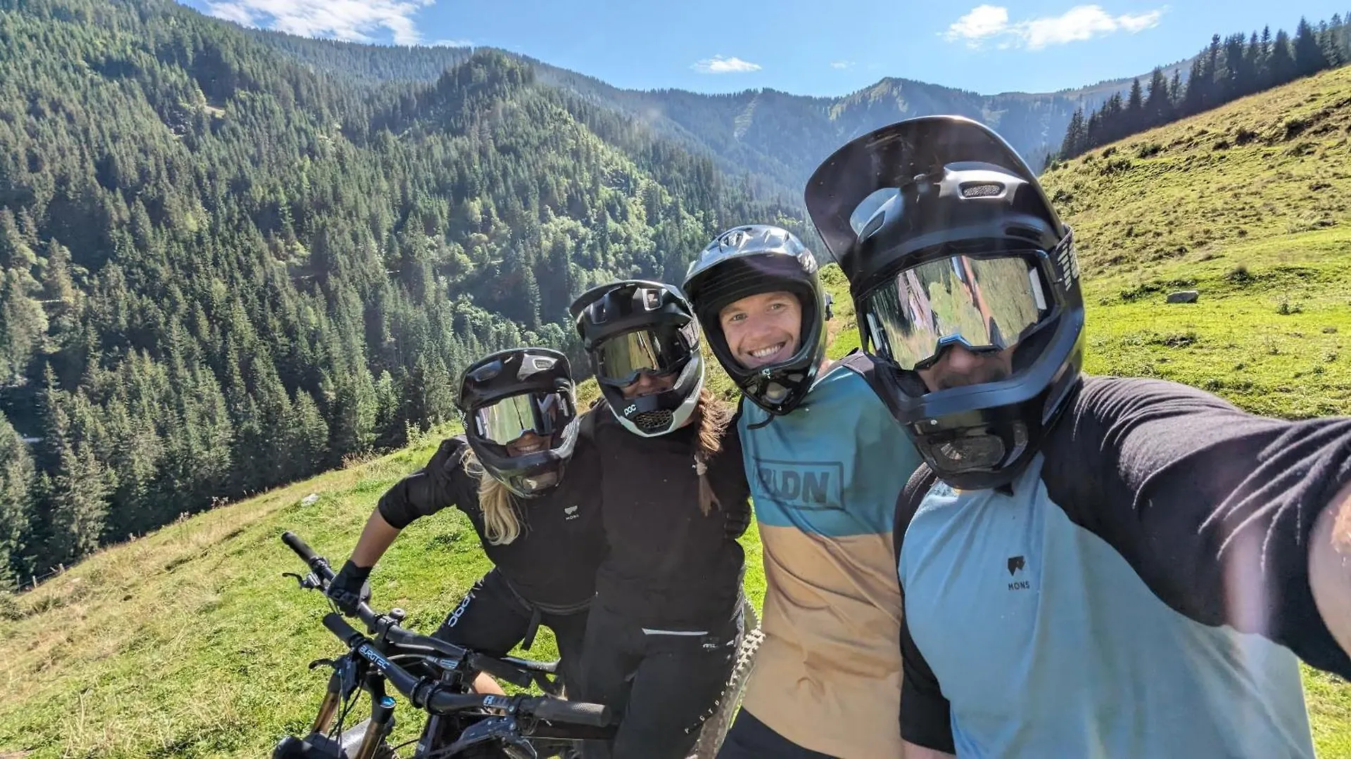 Hotel Pinzgauerhof Ski & Bike - Inclusive Evening Dinner Saalbach-Hinterglemm